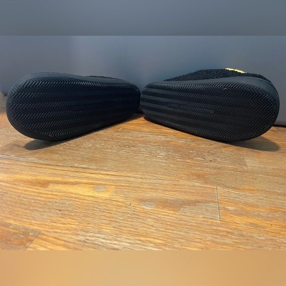 Viral tiktok slippers - Picture 4 of 5